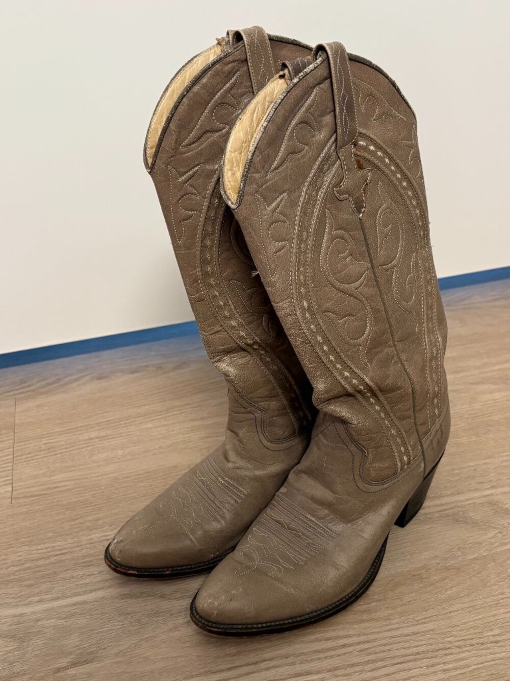 Vintage Dan Post Taupe Leather Western Cowboy Boots